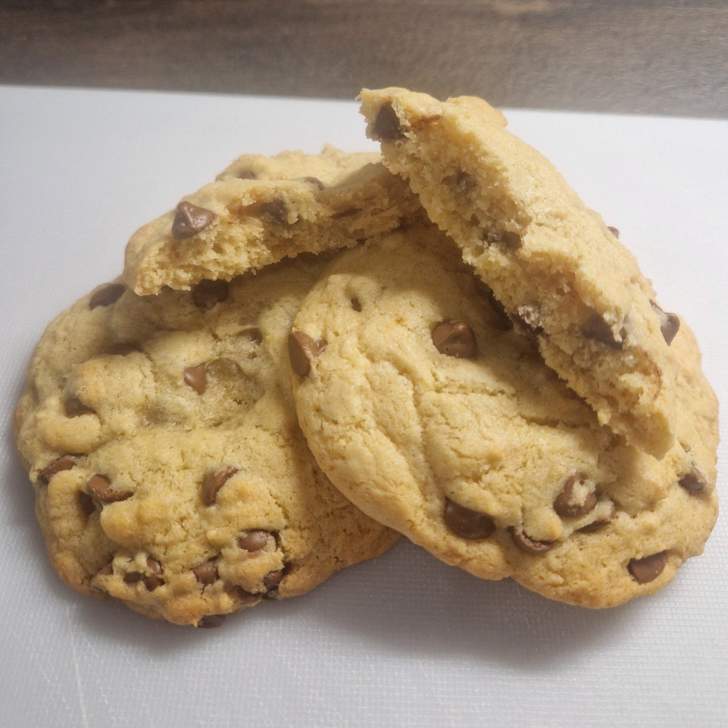 Signature Chocolate Chip Cookie